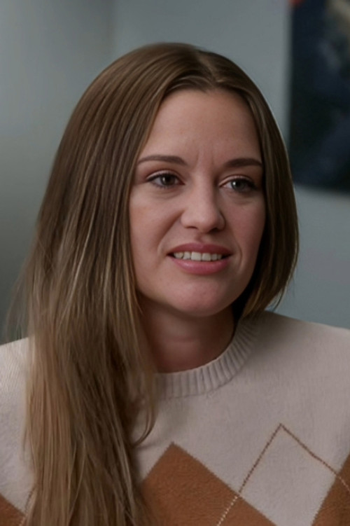 Stacey Saunders as Erica