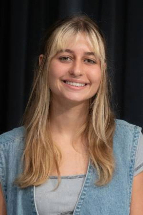 Sofía Cortés as Mary