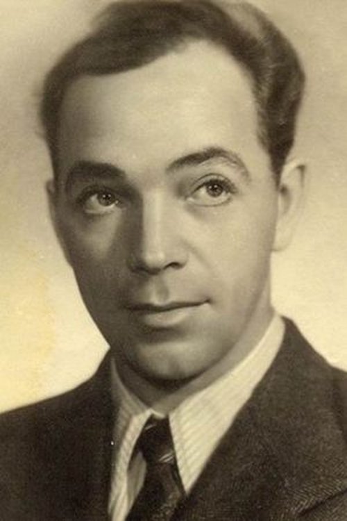 Pyotr Aleynikov as policeman