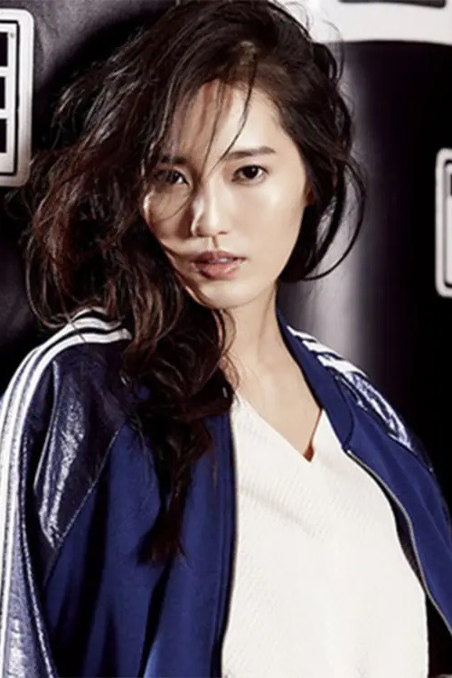 王棠云 as Jiang Yi Fan