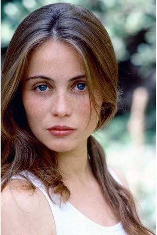 Emmanuelle Béart as Manon Cadoret