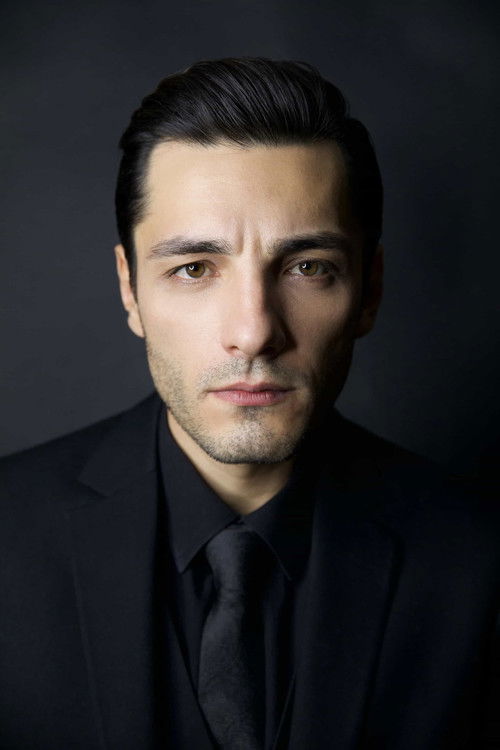 Fatih Gühan as P. Astsb. Kd. Çvş. Süleyman Özer