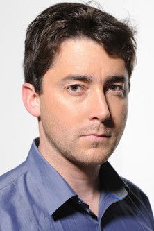 Pablo Díaz as Salazar