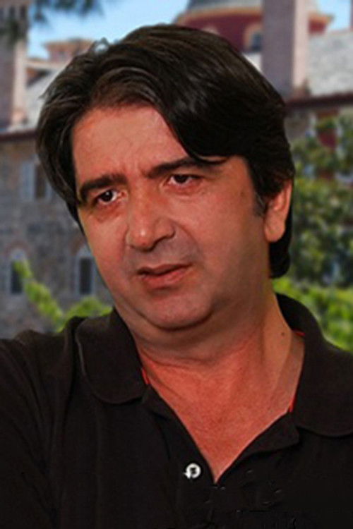 Giorgos Tsiakkas as Narrator