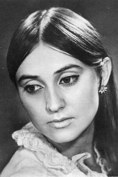 Larysa Kadochnykova as Larisa