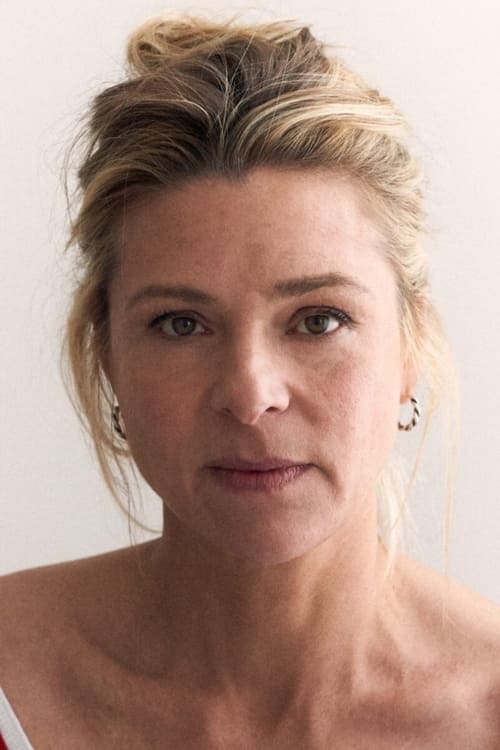 Sophie Cattani as Maître Stael