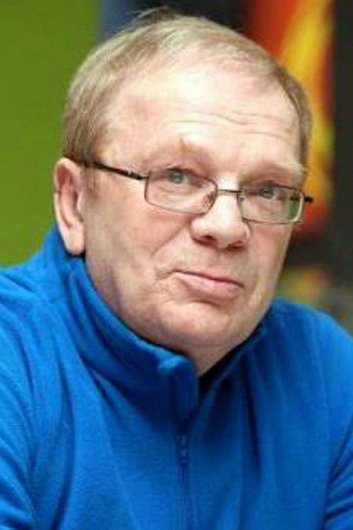 Nikolai Godovikov as начальник разведки