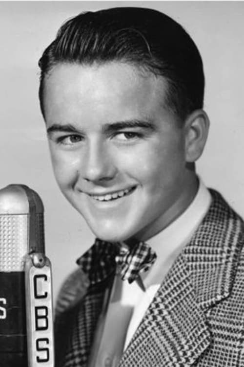 Dickie Jones as Boy in Tree (uncredited)