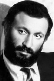 Mukharbek Akov as Алексей Мернов