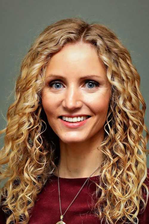 Suzannah Lipscomb as Self