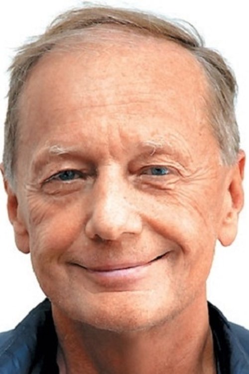 Mikhail Zadornov as Андрей, муж