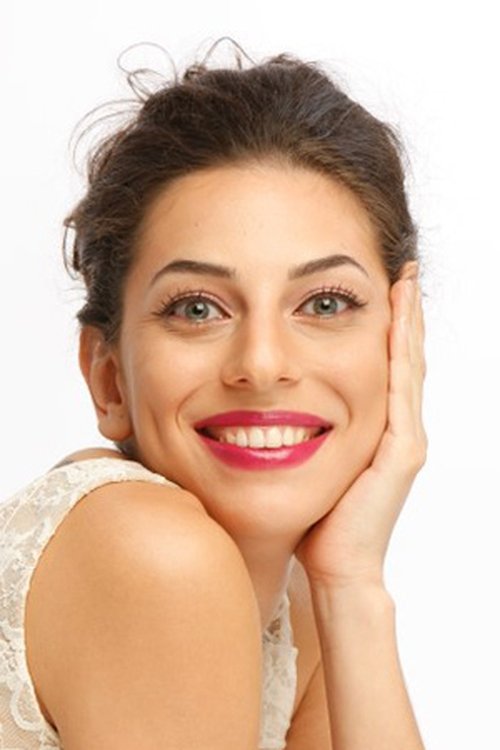 Margarita Panousopoulou as Μάρω