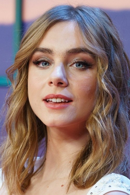 Clara Galle as Raquel