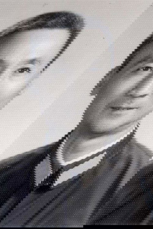 Yan Xiaopeng as 李伪司机