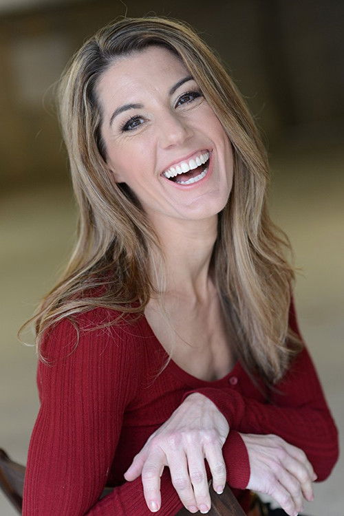 Tomi Lavinder as Lillian Miller