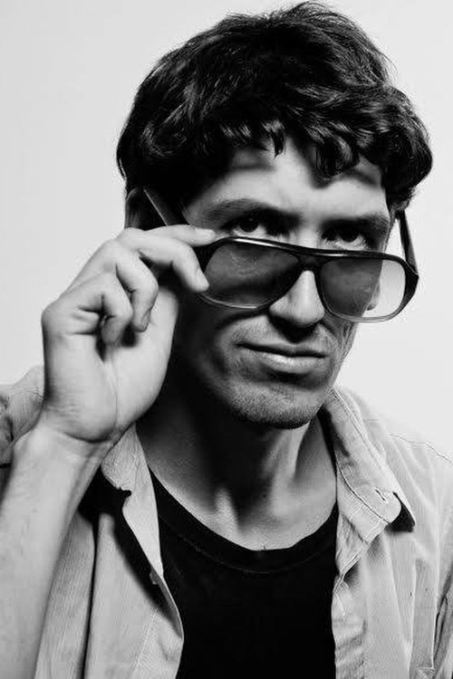 Jair Toledo as Kissed Guy