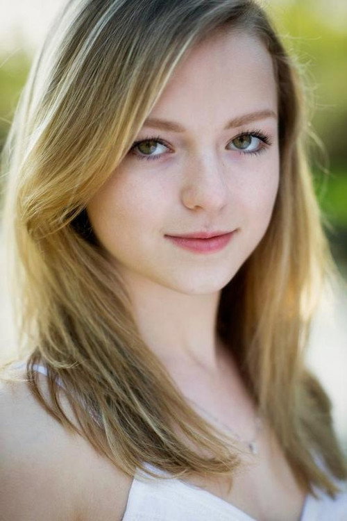 Hannah Leber as Executed's Daughter