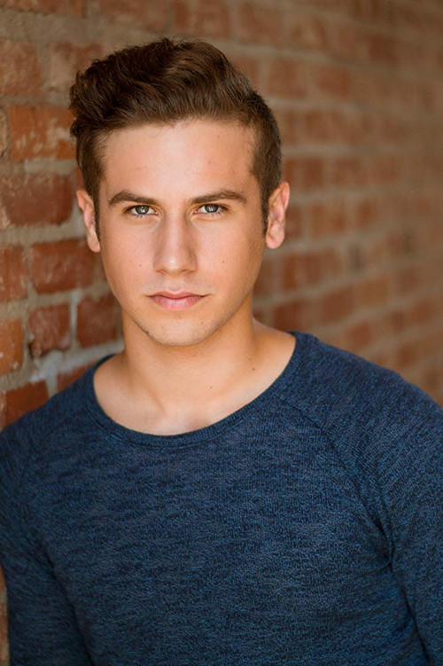 Leonardo Boudreau as Silviu