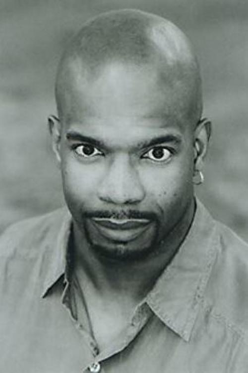 Ken Thomas as Agent Harris