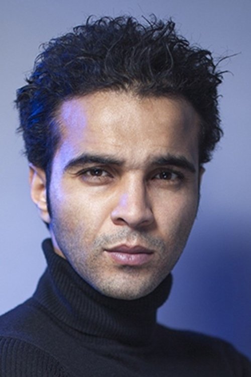 Mohamed Badissy as Actor