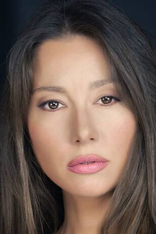 Hong-hu Ada as Shuna