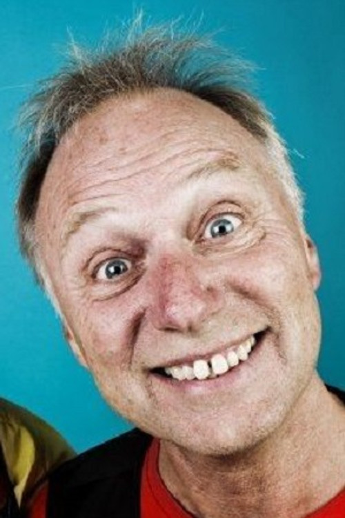 Øystein Dolmen as Fangevokter #1