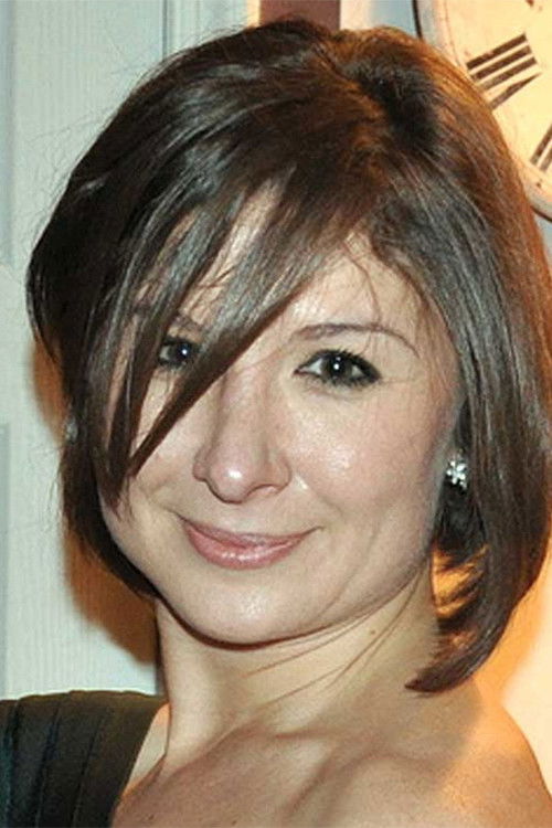 Maryana Ionesyan as Julia Gribkova