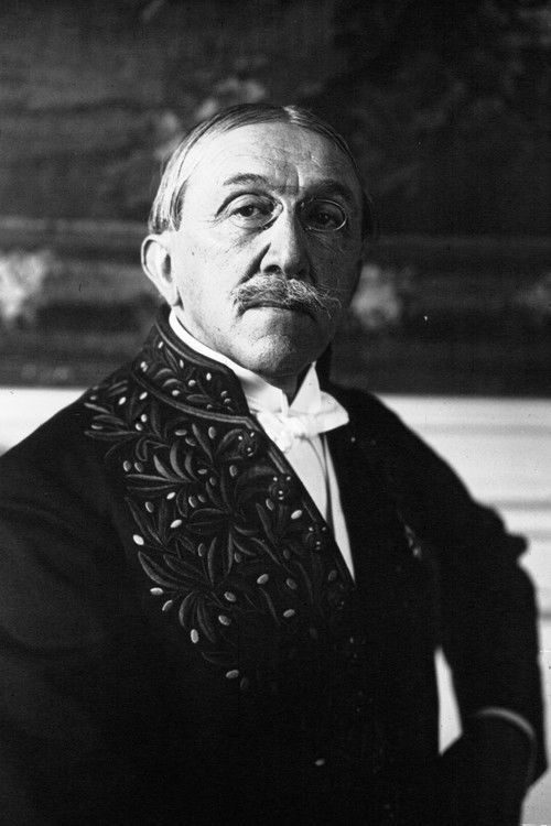 Henri-Robert as Self