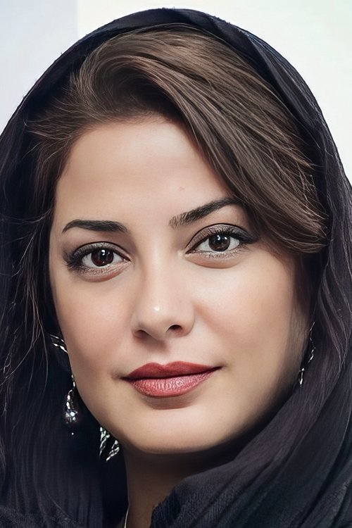 Tannaz Tabatabaei as leila bidel