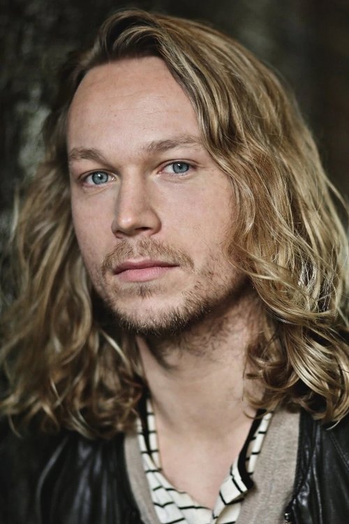 Alex Gillison as Gunter