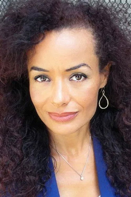 Galyn Görg as Clarissa