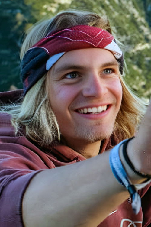 Pablo Signoret as Self