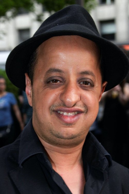 Booder as Chef de cabine