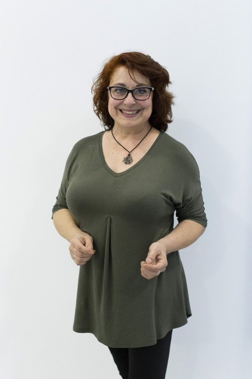 Isabel Donate as Vatchú (voz)