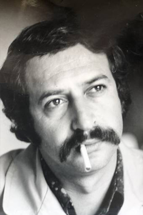 Felipe Cazals as Salesman