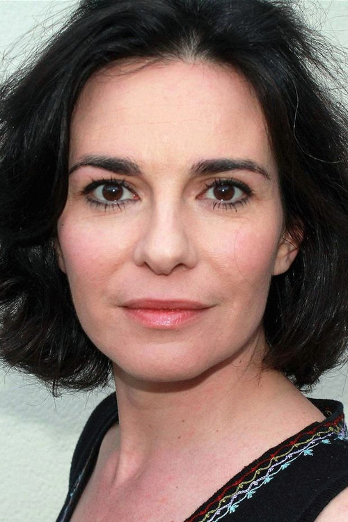 Stéphanie Cabon as Intern