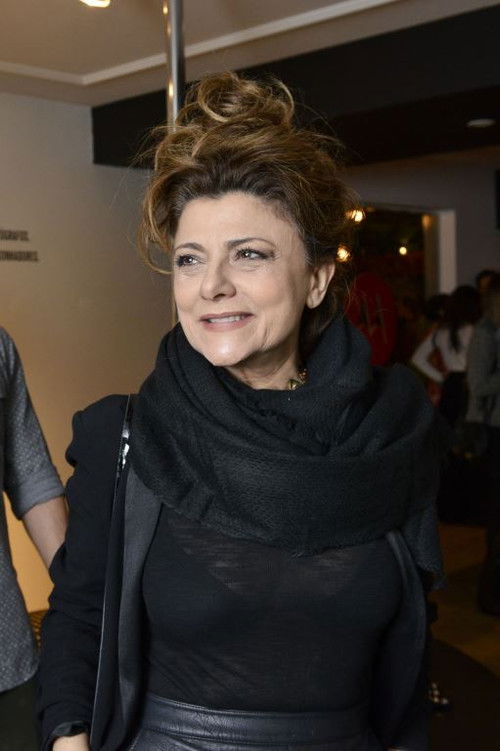 Vânia de Brito as Cecília