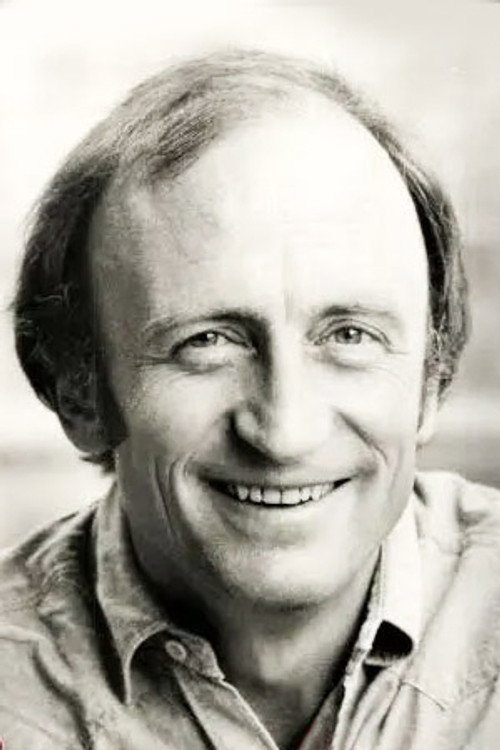 Henning Gissel as Kommissar Kant