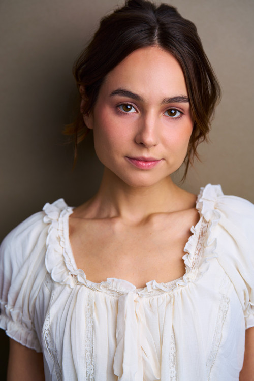 Piper Verbrick as Ellie Jameson