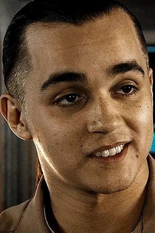 Andrew Vandegrift as Thomas Hess