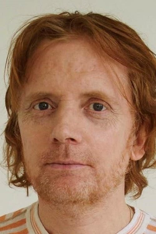 Eddy Terstall as E.T.