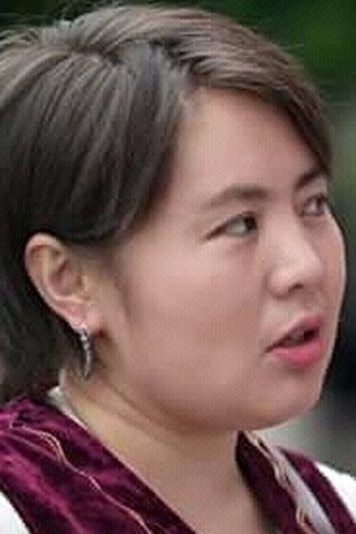 Cholponay Borubaeva as Fatima