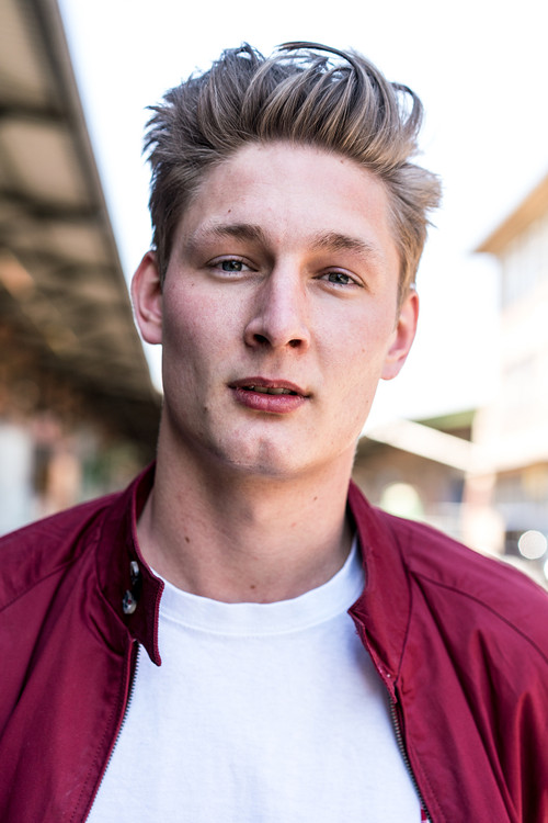 Yannik Meyer as Lukas