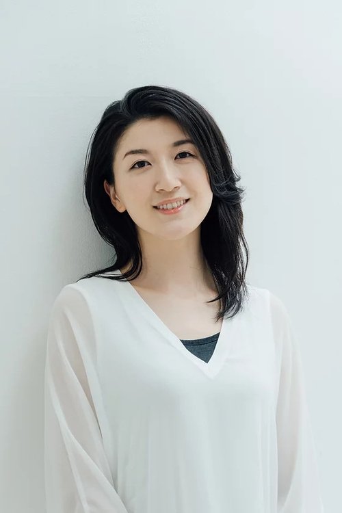 Maeko Oyama as 