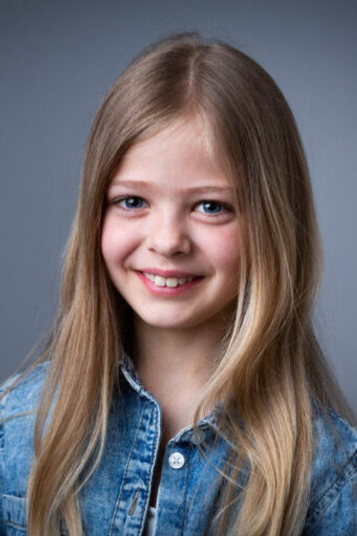 Ottilie Krystek as 