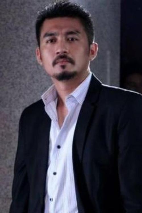 Ananda George as Boss Mafia