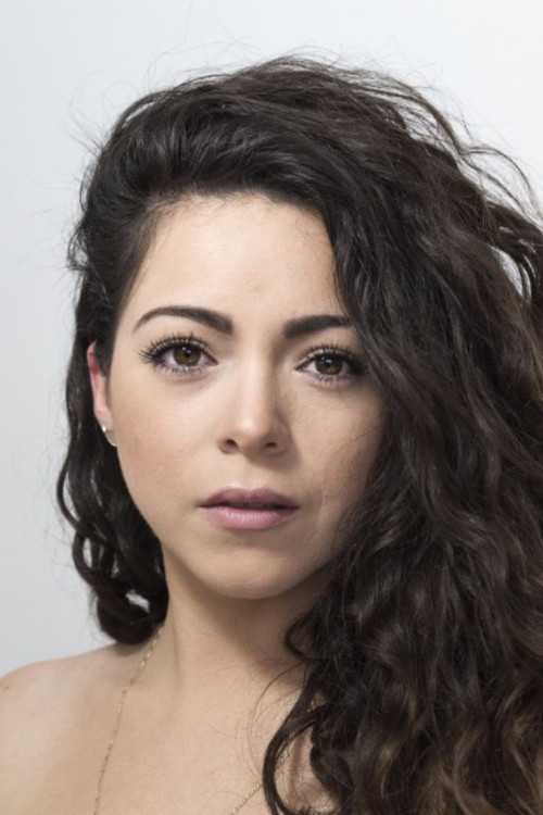 Xanthal Miller as Lucía