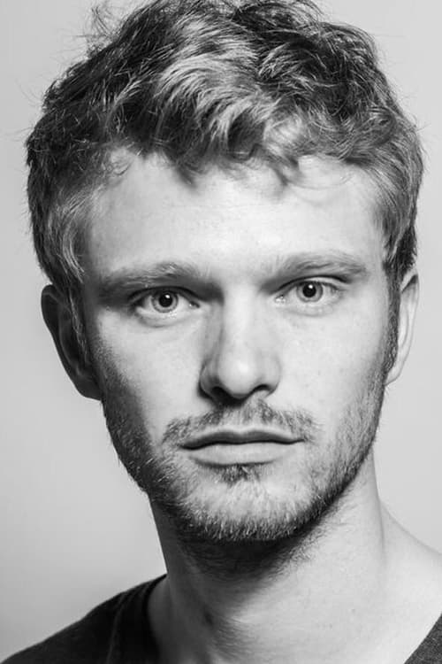 Alexander Owen as Harper