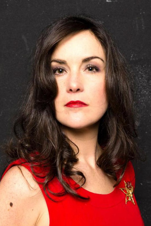 Anaïs Gheeraert as Adèle