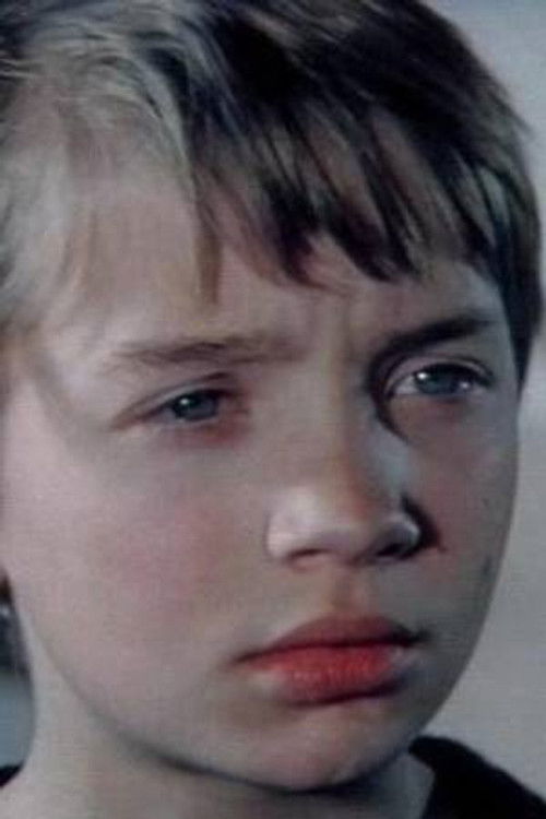 Konstantin Grinyov as Алик Белкин